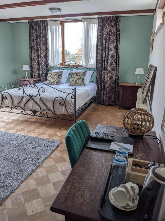 Hotel De Gravin Van 보르덴 외부 사진